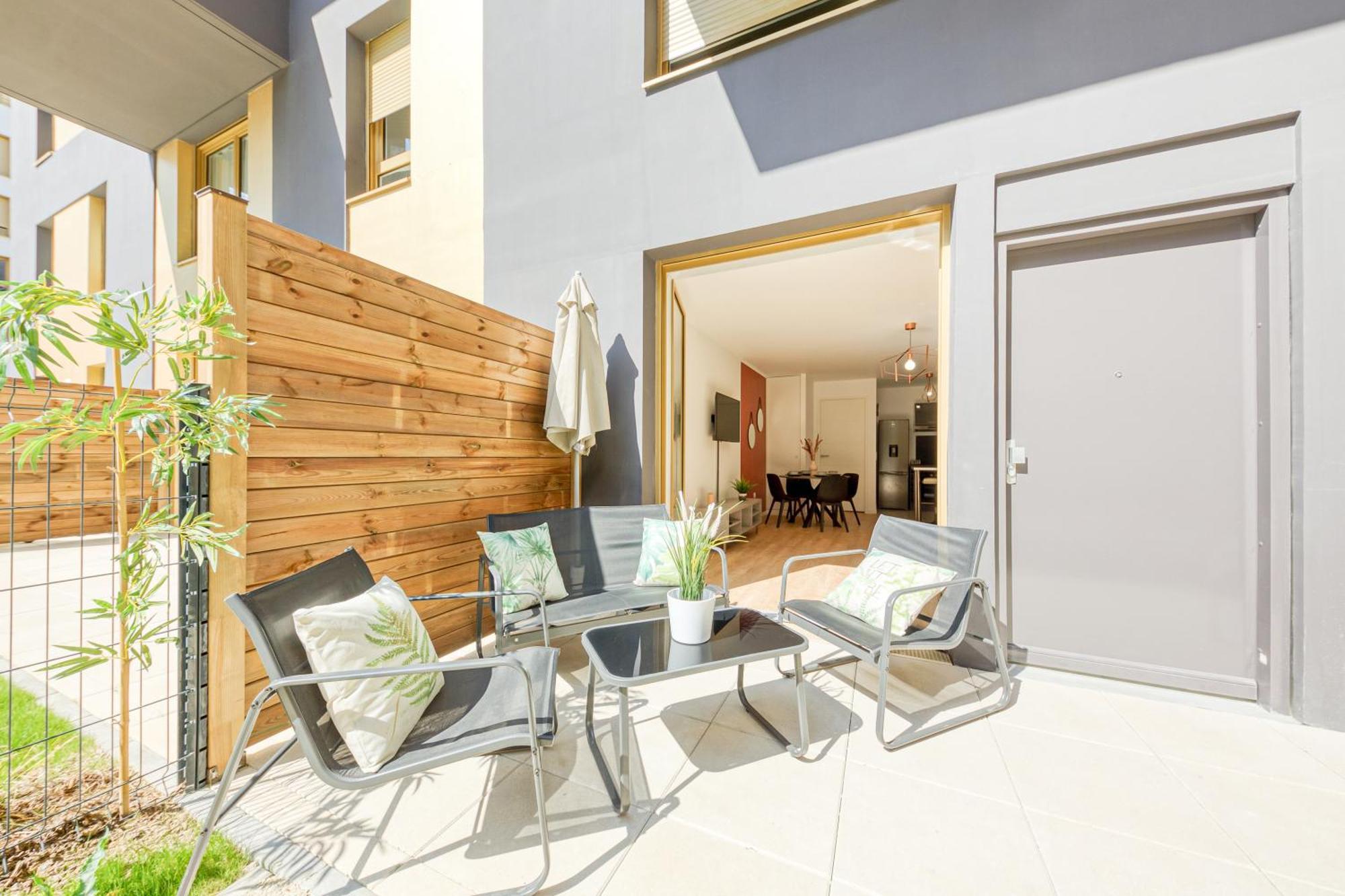 Massy Serenity - 64M2, Terrace, Balcony, Parking Eksteriør bilde
